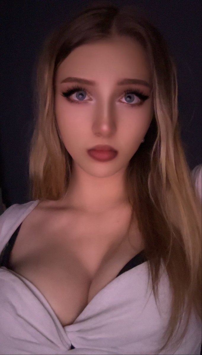 payxrose's tweet photo. be my jester, findummy https://t.co/EODHWDJf5C