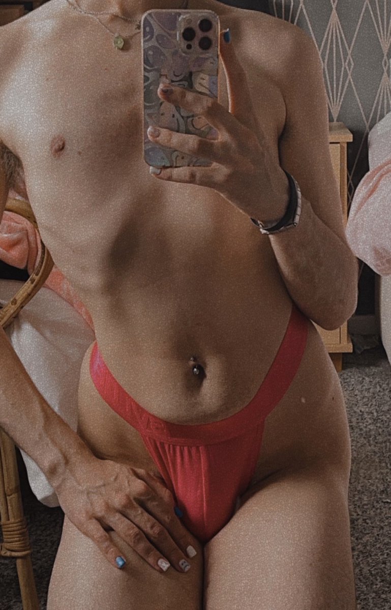 pr3ttyboysage's tweet photo. i miss my belly ring  ˚.⋆꒰১ ໒꒱⋆.˚

#gay #nsfw #nsfwtwtًً #femboy #fem #feminization #sissy #bbc #dmsopen #chastity https://t.co/JUQZhPfQPn