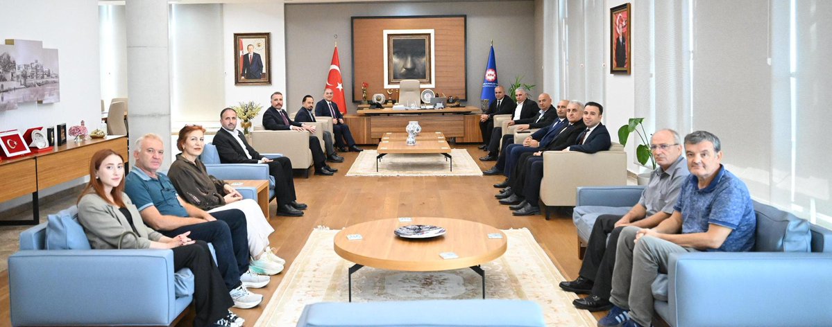 CemTutsoy's tweet photo. 📍 Alparslan Türkeş Bilim ve Teknoloji Üniversitesi

MHP Adana İl Başkanımız Hakan Yıldırım, Sarıçam Belediye Başkanımız Av. Bilal Uludağ, MHP Sarıçam İlçe Başkanımız Eyüp Akbulut, MHP İl Yönetim Kurulu Üyelerimiz ile birlikte, Alparslan Türkeş Bilim ve Teknoloji Üniversitesi Rektörümüz Prof. Dr. Adnan Sözen’i ziyaret ettik.

Ziyaret kapsamında üniversitemizin çalışmaları ile Adana’mızın eğitim, bilim ve teknoloji alanındaki gelişimi üzerine karşılıklı istişarelerde bulunduk.

Nazik ev sahipliği ve samimi sohbetleri için Sayın Rektörümüze teşekkür ediyor, çalışmalarında başarılar diliyoruz. 🇹🇷