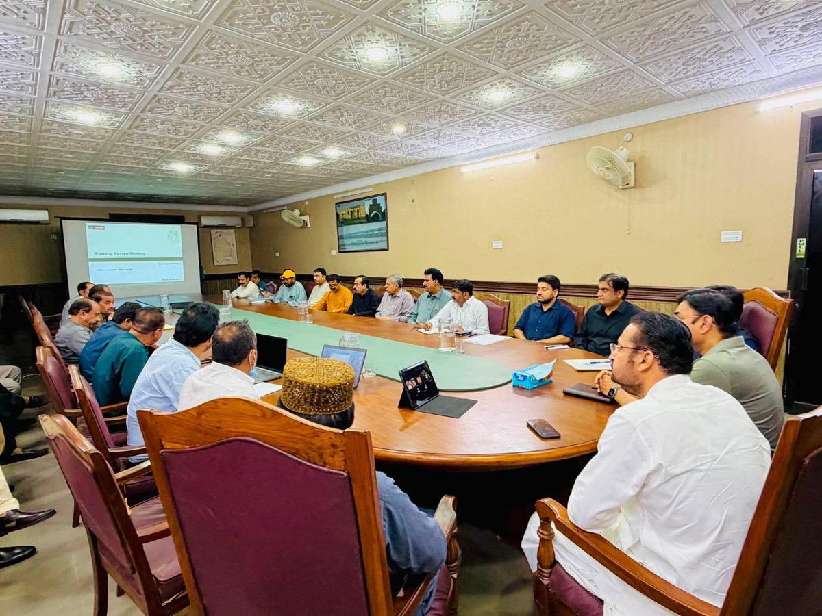 fzbhutto's tweet photo. PPP MPA @drsikandarshoro and DC Jamshoro Ghazanfar Ali Qadri chaired an important polio review meeting, reviewing district-wide arrangements with health and administrative officials. #TwoDropsForLife #PolioFreeSindh https://t.co/qq0xJZRczN