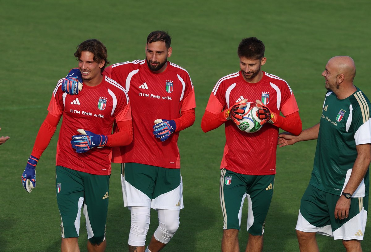Azzurri's tweet photo. 🏃🏻🇮🇹💙

📍 𝐶𝑜𝑣𝑒𝑟𝑐𝑖𝑎𝑛𝑜

#Nazionale #Azzurri #VivoAzzurro https://t.co/JX3Oj9Rtxt