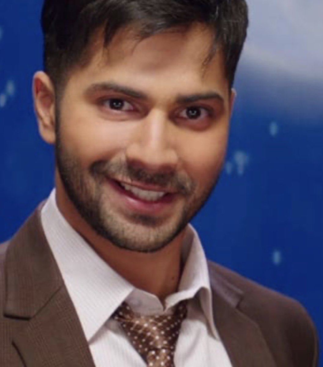 wingypink's tweet photo. Do log jo humesha teda muh karke baat karte h 😭😂 
Am I the only one who noticed this.

#varundhawan #MaitreyiRamakrishnan https://t.co/gEKQJZMvzb