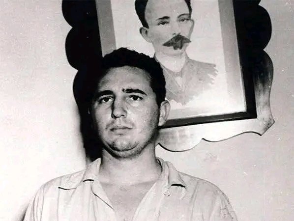 AguileraAl72687's tweet photo. 🇨🇺Un día como hoy, 21 de septiembre de 1953 comienza el juicio en Santiago de Cuba, a los asaltantes a los cuarteles Moncada y Carlos Manuel de Céspedes. De aquel proceso emergió el histórico alegato de Fidel: “La historia me absolverá”.
#TenemosMemoria https://t.co/O0Nd8YspGv