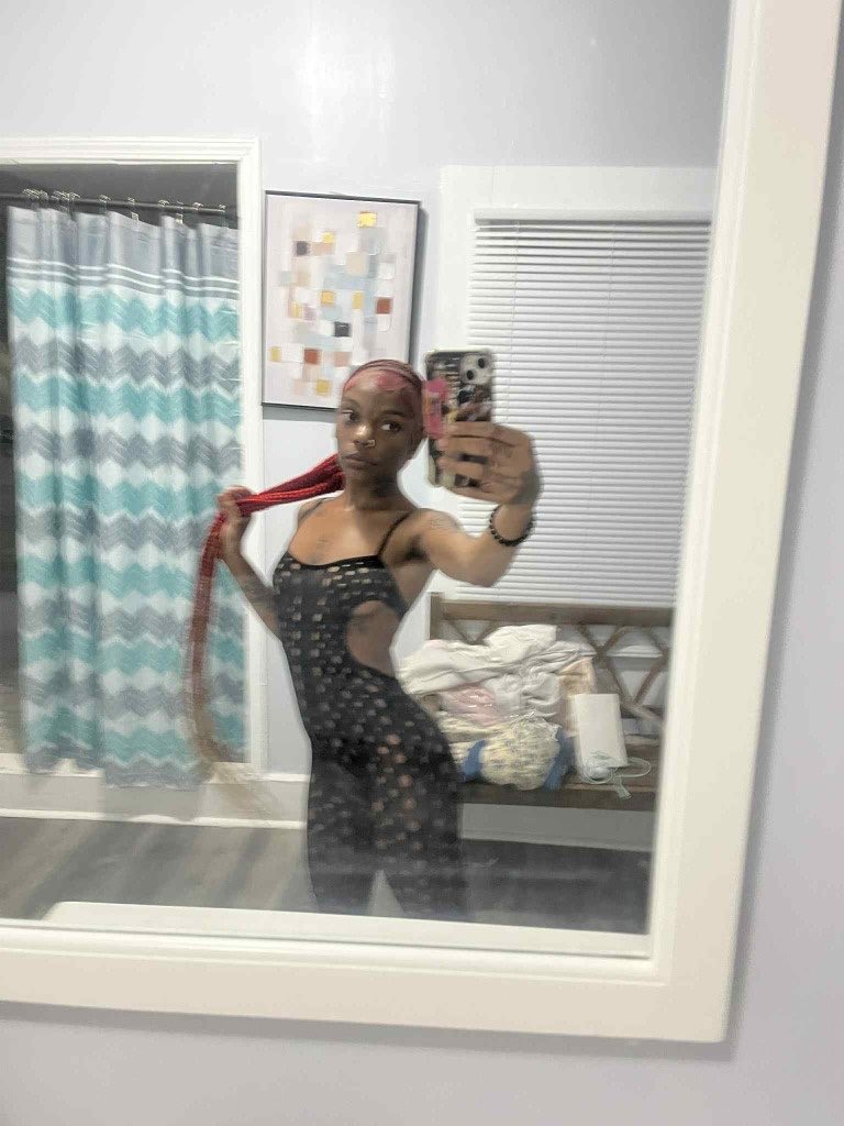prettykatStalli's tweet photo. I’m Pressure 😻 slim body ass like an apple 🍎 perky tits 😏 Meetups &amp; FaceTime available hml 📞💕 https://t.co/5YNlGoyzYU