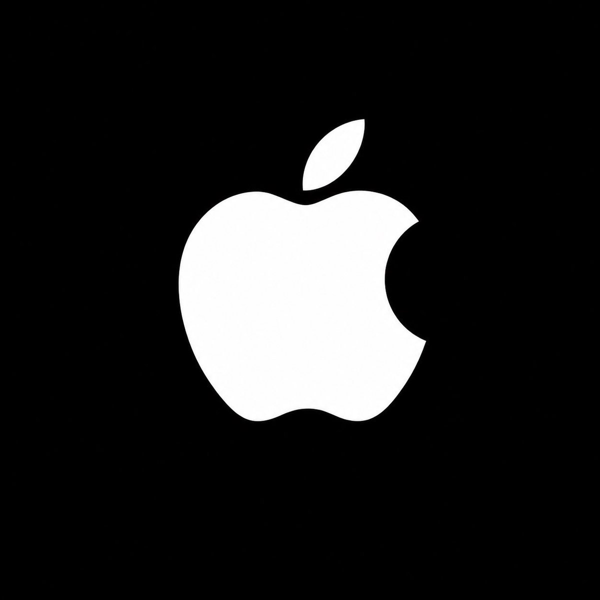 WatcherGuru's tweet photo. JUST IN: Google $GOOGL and Apple $AAPL are hiring crypto experts as they expand into stablecoins, tokenization and blockchain payments. https://t.co/R2QmBF4yVt