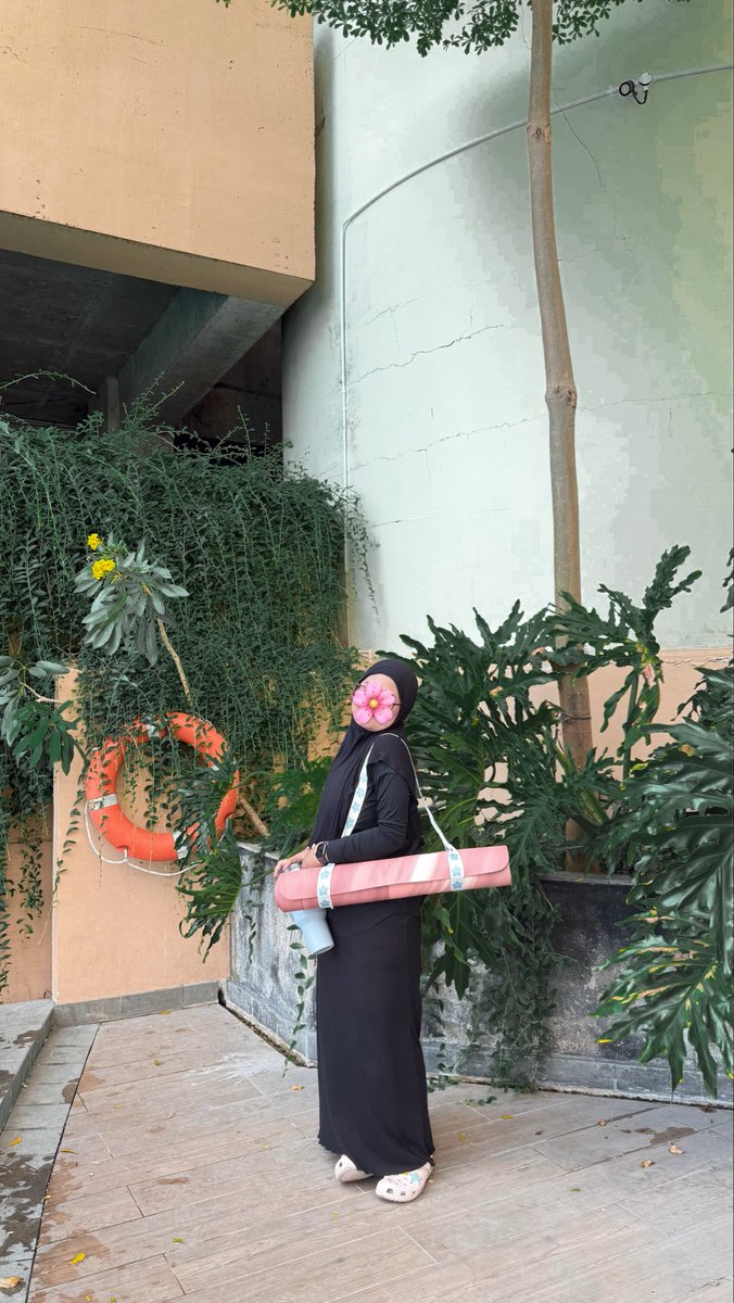 dimsvumm's tweet photo. mat pilates sama yoga. https://t.co/InyGol5Sxd