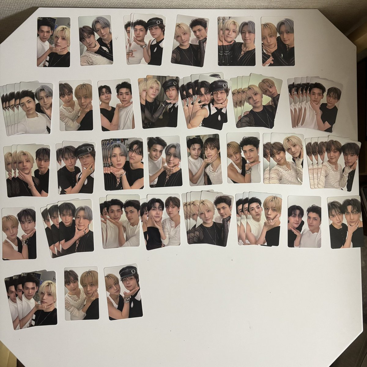 8zkrhy's tweet photo. &amp;TEAM Mark on Me MoMトレカ 交換

【譲】画像1〜3

【求】FUMA 3枚目💖or 買取
買取の場合⤵️
ソロ700/枚
ケミ450/枚

お気軽にお声掛けお願いいたします🍀

#andTEAM交換 #andTEAM_交換 https://t.co/JPftW0d3of
