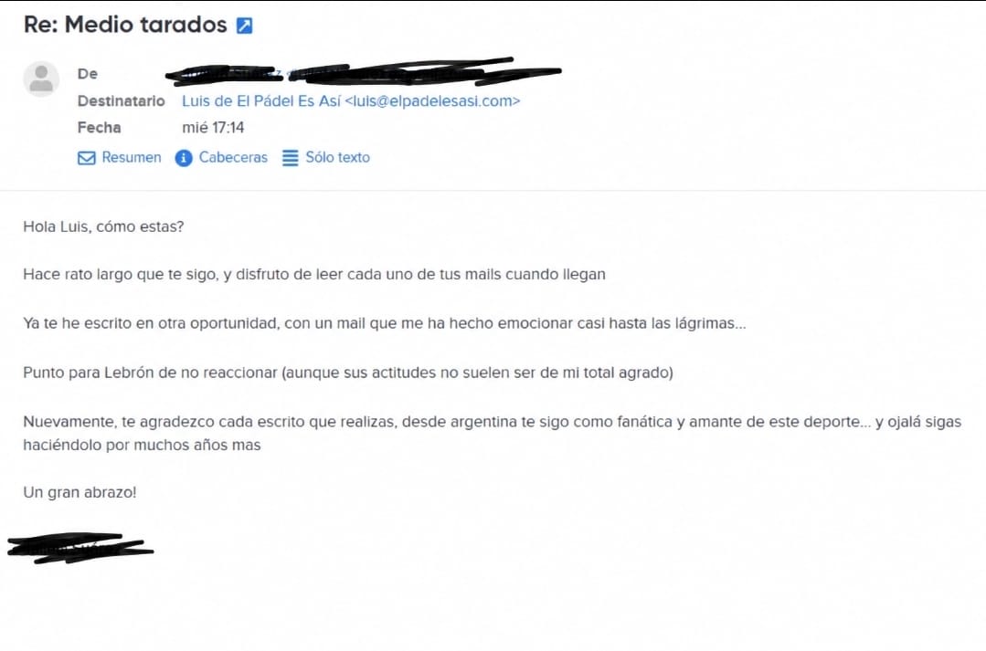 elpadelesasi's tweet photo. "Cuando tú escribes, dejas un cachito de tu alma que no se puede impostar. Y eso tu suscriptor lo nota."  
Mª Jesús Molina, de Moresubscribers.

No puedo estar más de acuerdo.

Hay gente que lleva tiempo leyendo mi newsletter y me conoce mejor que muchos amigos.

Y de vez en cuando me llegan mensajes como este.

"En días que no son fáciles tus mensajes son un soplo de aire fresco."

O este:

"Tus mails son la razón de ser de mis lunes y jueves. Son 2/3 minutos perfectos."

Es una newsletter sobre pádel. O con pádel. 

Pretende ser algo más:

- Entretener.
- Enseñar.
- Inspirar.

Lunes, jueves y sábados a las 15.15 (15 iguales).  

Pruébala: 
https://t.co/bsSsmsVmHW

Hay regalo de bienvenida.
Si no te gusta, te das de baja y el regalo te lo quedas.

Es Así.