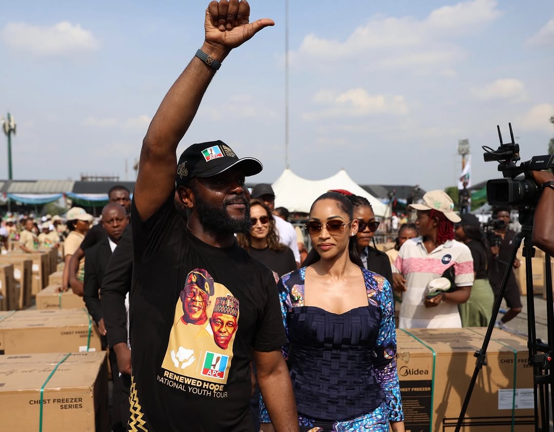 layaltinubumrtu's tweet photo. Yesterday, I accompanied my husband , in Owerri, Imo State, at the first leg of the Renewed Hope National Youth Tour , organised by the City Boy Movement, where thousands of youth, women and persons with disabilities were empowered with resources to ... https://t.co/Yb3675xv8r