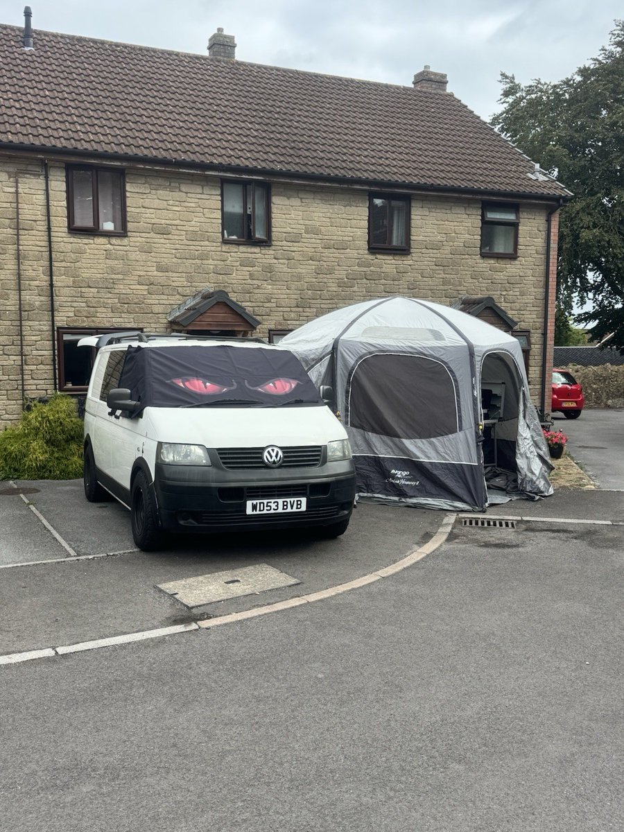 UKVWCampers's tweet photo. Ad: For Sale - VW Transporter T5 Campervan Swb Solar Panel https://t.co/0SBWjLXdJp <<--More #VWCamper #TransporterT5 https://t.co/vIm9c7GAcf