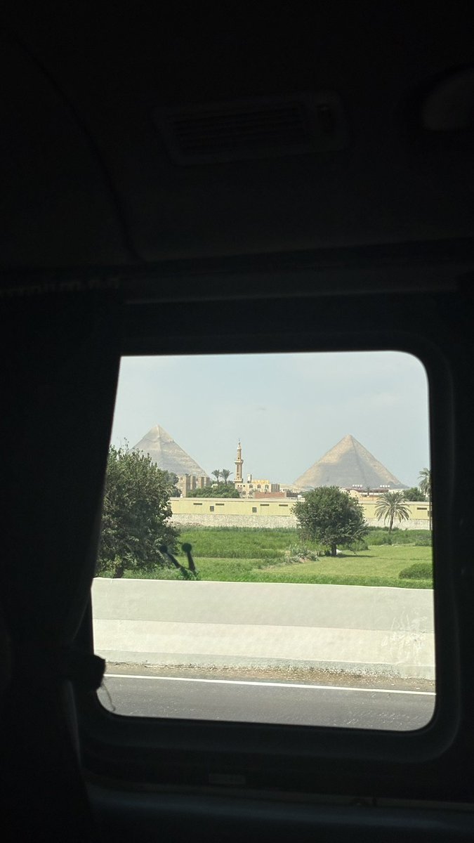 o_lceo's tweet photo. ✈️🇪🇬❤️❤️❤️ https://t.co/JRZwhS57eo