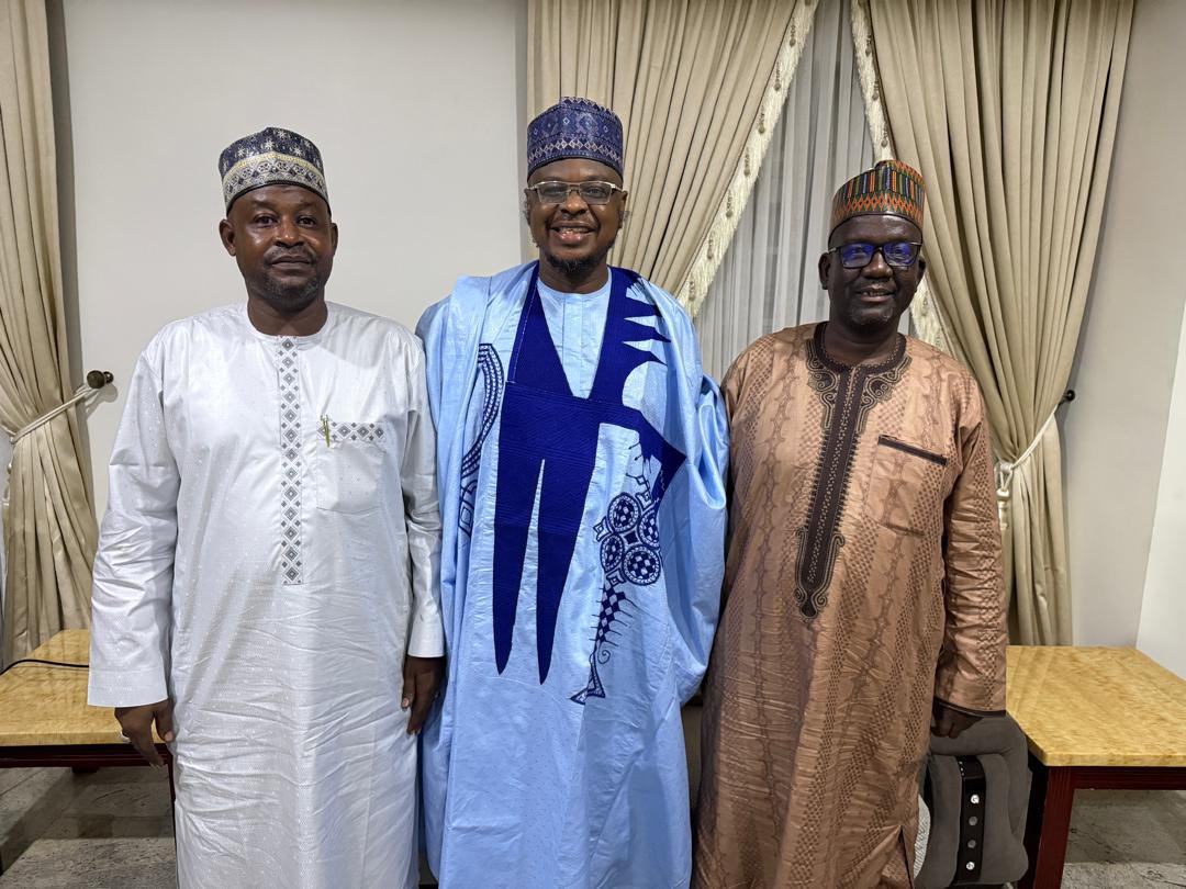 Muhammad_Bsarky's tweet photo. BREAKING🔥

Two major APC stakeholders, Hon. Ibrahim Adamu Muhammad (Uban  Dawakin Gombe) And Alhaji Auwalu Alhassan (Chibirosi) have joined the PDP and declared support for @ProfIsaPantami .

They cited his experience, integrity, leadership capacity, and vision for Gombe's development.

Another boost for Pantami2027.

#Pantami2027 
#GombeTaMalamCe