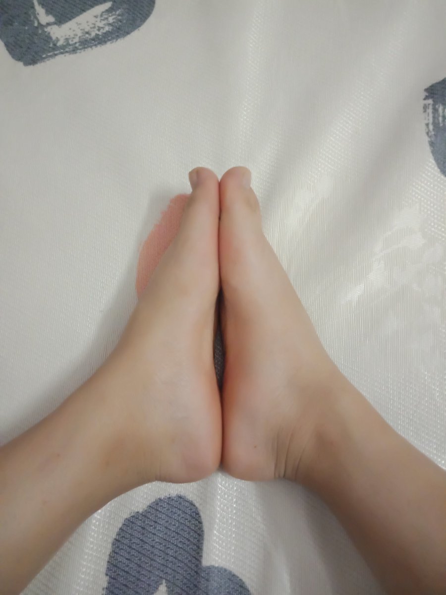 huangbaiye's tweet photo. 前女友 #足底 #足控 https://t.co/A3OcDCTf10