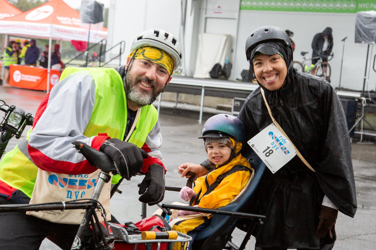 QnsBPRichards's tweet photo. The cycling community here in Queens is growing by the day.

Not only will we always celebrate and encourage people to join this community through rides like this — we will continue to fight for and invest in safer streets for ALL who use them, bike riders included. https://t.co/iyyHdz9tHN