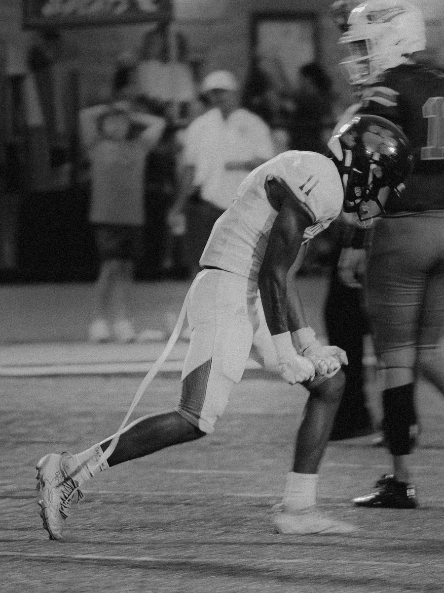 JoshuaErkins22's tweet photo. Check my 1-5 film from this 26 season
Real playmaker onna field Don’t miss out on me 🤝‼️
@CoachBerry3211 @THE_OhioPlayers @OhiosElite1 @Bryan_Ault
https://t.co/tVSvmL7Y0F https://t.co/jUixTcdLYi