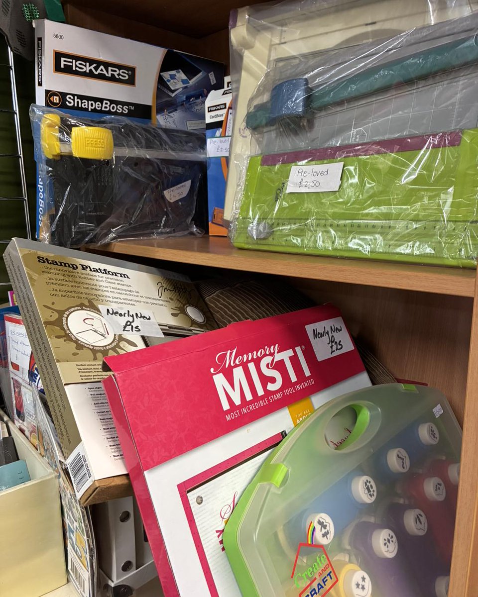 michaelrodp4oe's tweet photo. We currently have lots of pre-loved crafting equipment at amazingly low prices. Come and take a look—sorry, we can’t reserve items. https://t.co/JNXPdXtIbV