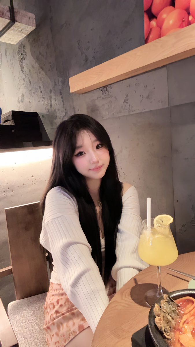 Limamise's tweet photo. 保持中庸🧘🏻‍♀️ https://t.co/LGLaZ7nOIO