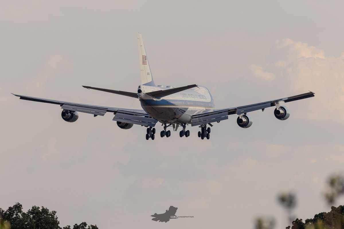 SR_Planespotter's tweet photo. VENUS01 - VC-25A 82-8000 coming back after a test flight before returning to Andrews AFB https://t.co/m1RRpcSRFi