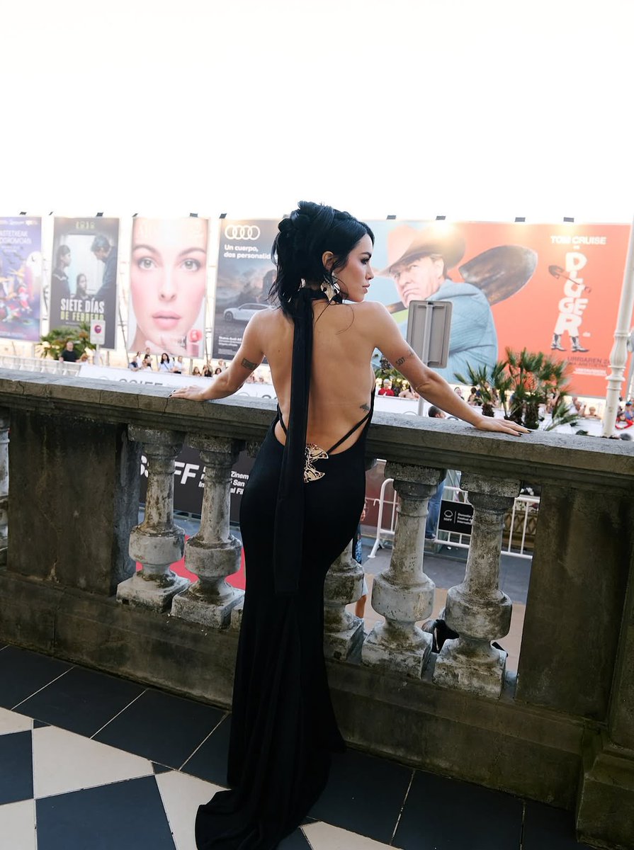 threadslali's tweet photo. lali esposito. https://t.co/sdZaTfTRuZ