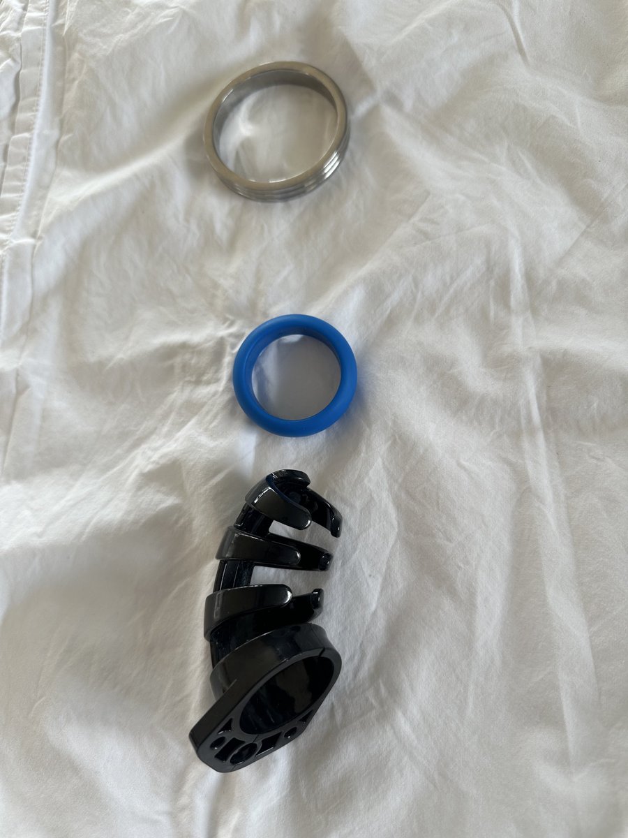 DaddyonTopUK's tweet photo. Got my first #locked boy of the season - a bit in advance as travelling in October. Used the numbered tags instead of key - so I’ll know if it’s come off. And he knows the consequences. First time he’s locked, let’s see how this goes. #lockober #nonutnovember https://t.co/GpzLfRHkts