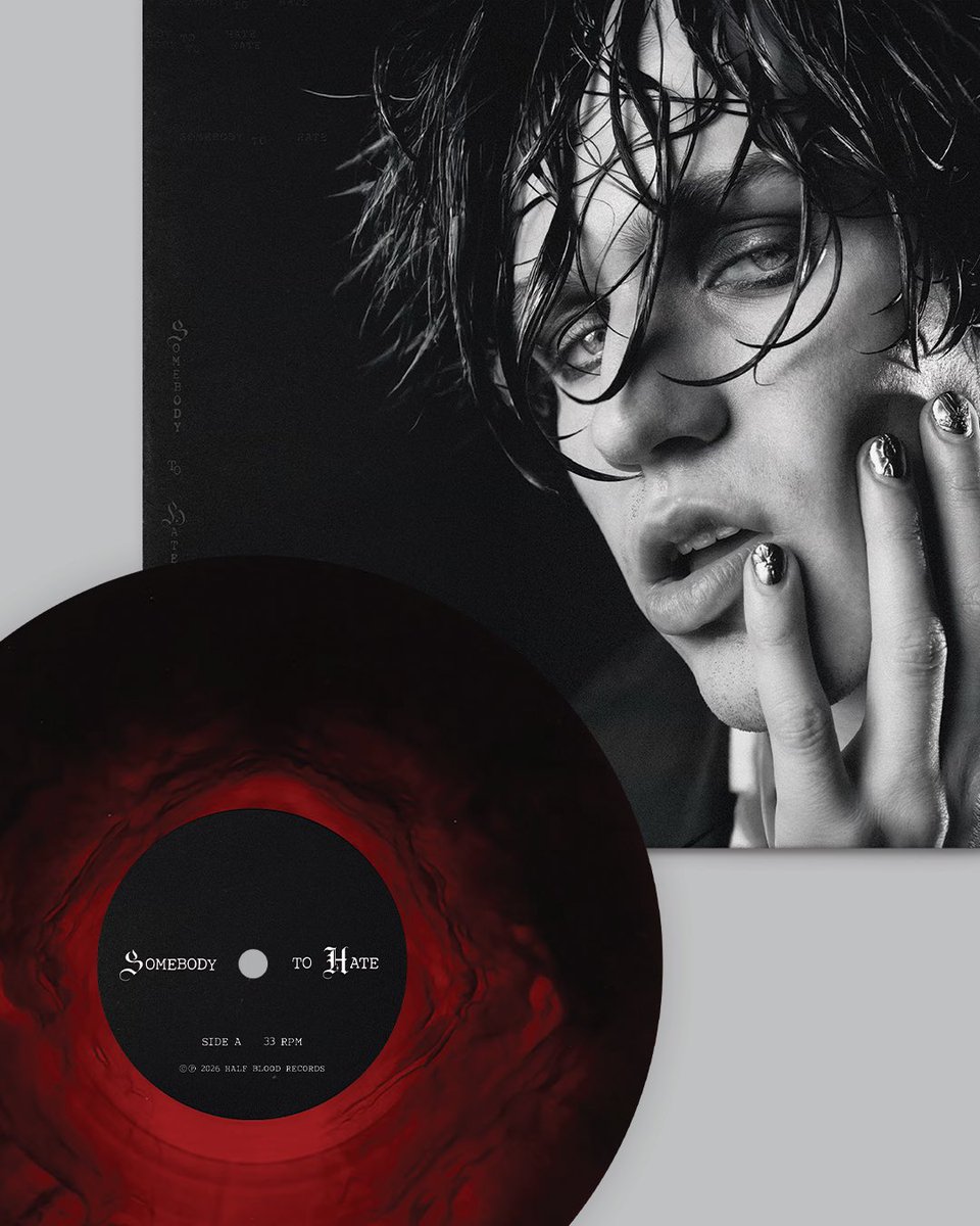 GraffitiRS's tweet photo. Graffiti Records x Huddy - Somebody To Hate

🖤 Standard Edition “Black &amp; White Swirl”
💔 Alternate Edition “Black &amp; Red Galaxy”
🖋️ Signed Posters available for each.

*Follow &amp; repost to enter for a chance to win a free copy* https://t.co/x4TSf43xvD