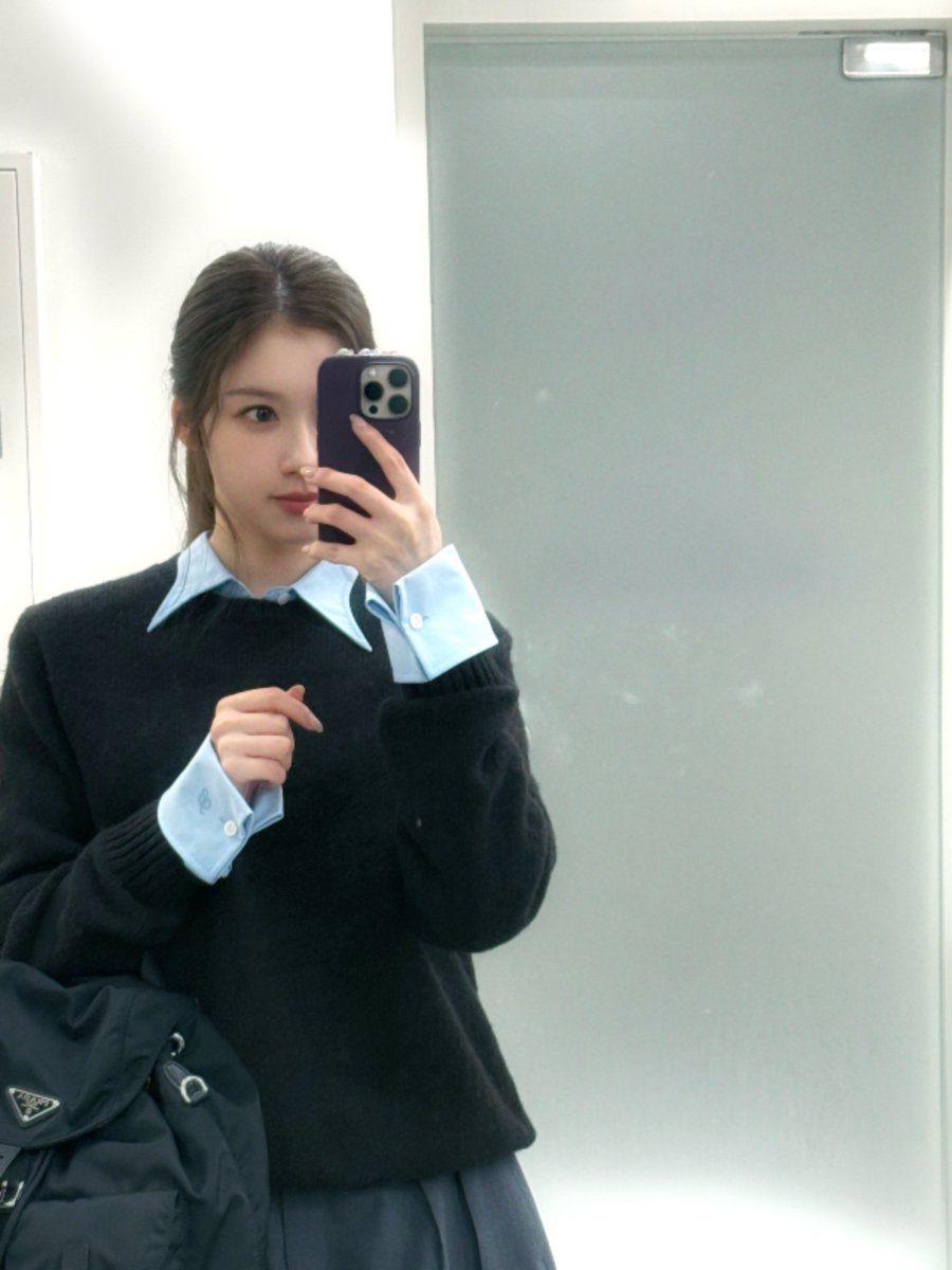 godmitzu's tweet photo. SANA SELCA FOR PRADA https://t.co/rHuwX6vdQS