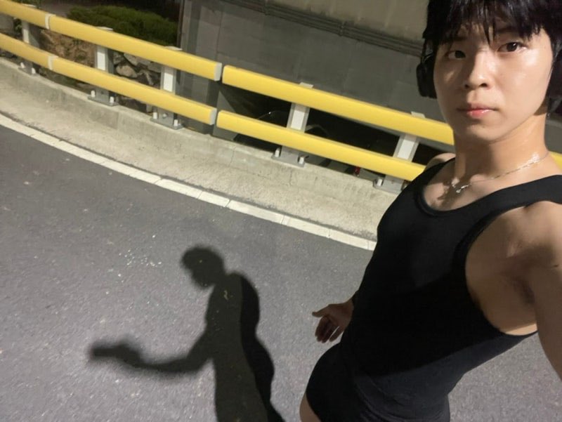 sumachinemer's tweet photo. ㅎㅎㅎㅎ 궁금? https://t.co/NYIHwltwW6