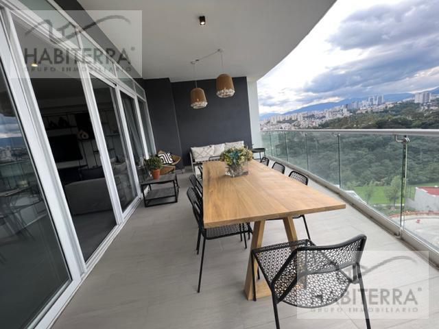 kasafinderio's tweet photo. Mexico City living doesn't have to look very… city.

3 bedrooms. Nearly 3,000 sq ft. A private terrace overlooking the golf course in Bosque Real.

Would this convince you to trade the skyline for the green? https://t.co/AQNPYgf2Uc