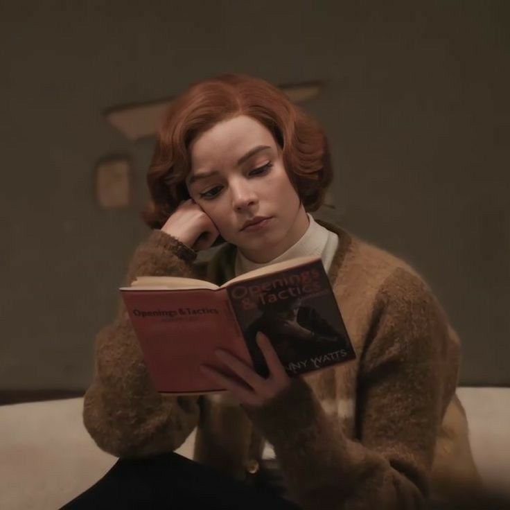 scarlettOoohara's tweet photo. همیشه ماجرا درباره ی یک دختر bookish عه ! https://t.co/jYXxgSdeDl