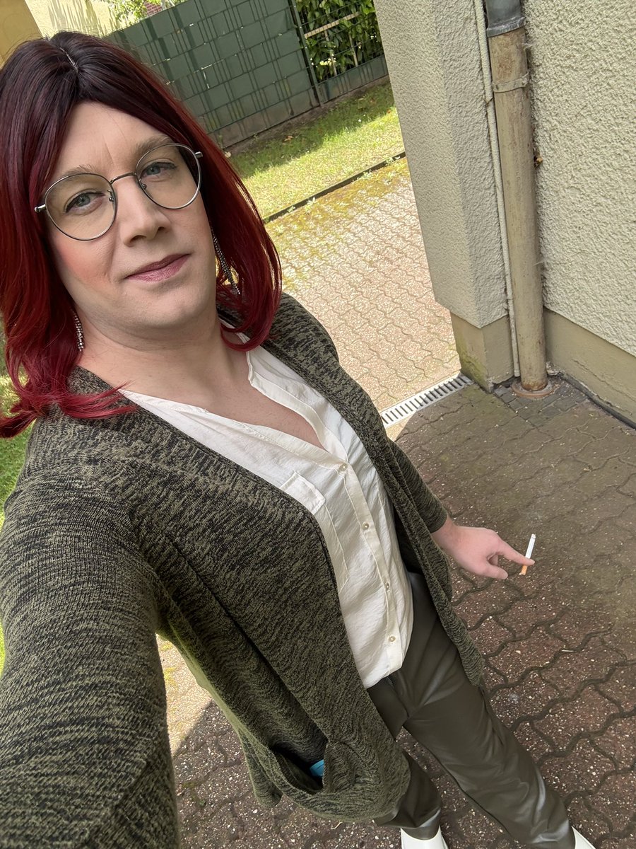 fr0rider's tweet photo. Ich liebe es einfach Frauenkleidung zu tragen und mich darin öffentlich zu zeigen 🤭🥰😇 #crossdresser #crossdressing #sissy #mtf #maletofemale #dresser #genderfluid #crossdressers #cd #sissygirl #feminization #crossdressed #girlslikeus #femboy #gay 
#outing #exposing https://t.co/wAC9EjbUic