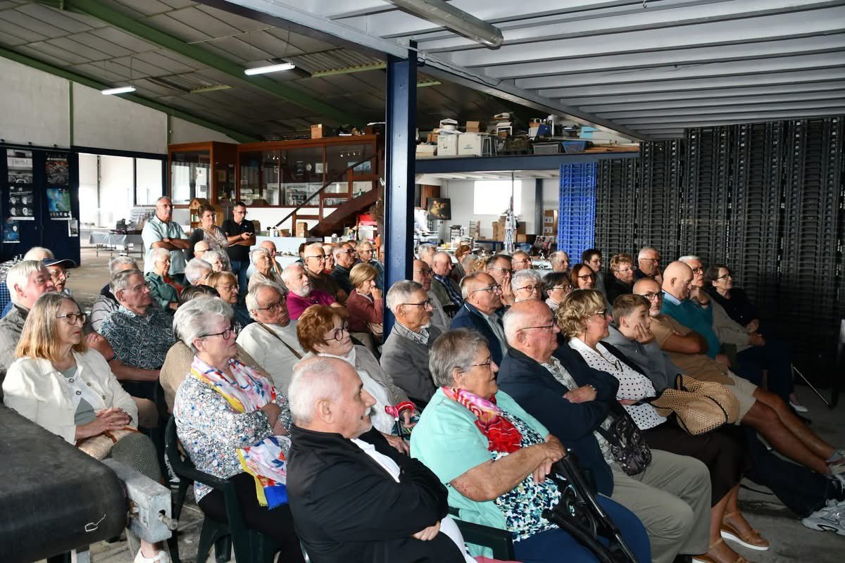 886s_mm's tweet photo. SORTIE UDCR LEZAY
Samedi 19 septembre 2026
31 membres de la 886° section des Médaillés Militaires ont participé à la sortie 2026 de l’UCDR de Lezay
A 10h00 arrivée à la Tremblade pour une visite et une dégustation d’huitres chez l’ostréiculteur Coutant. https://t.co/F6odequjpA