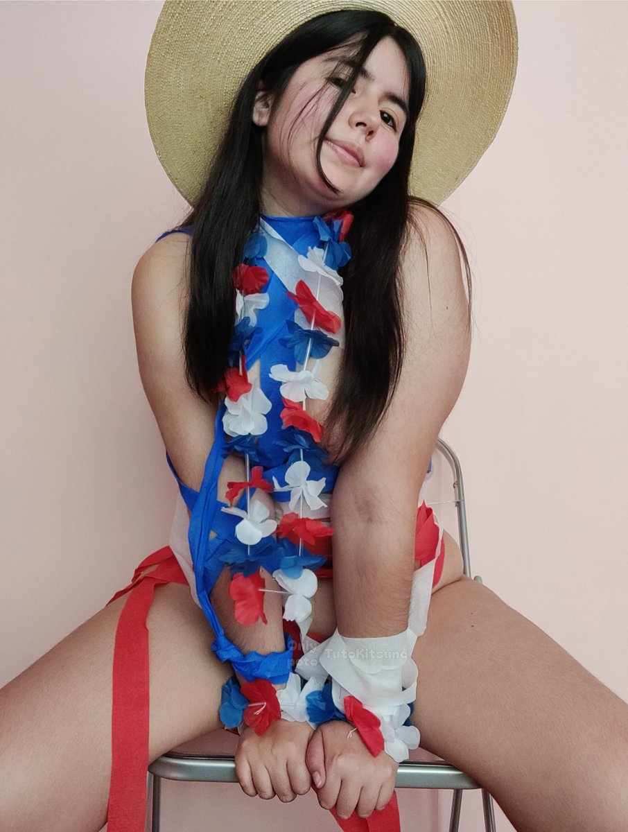 Tuto_Kitsune's tweet photo. Se viene el 18 chico?? 🇨🇱😋 https://t.co/LK4gTDRG9a