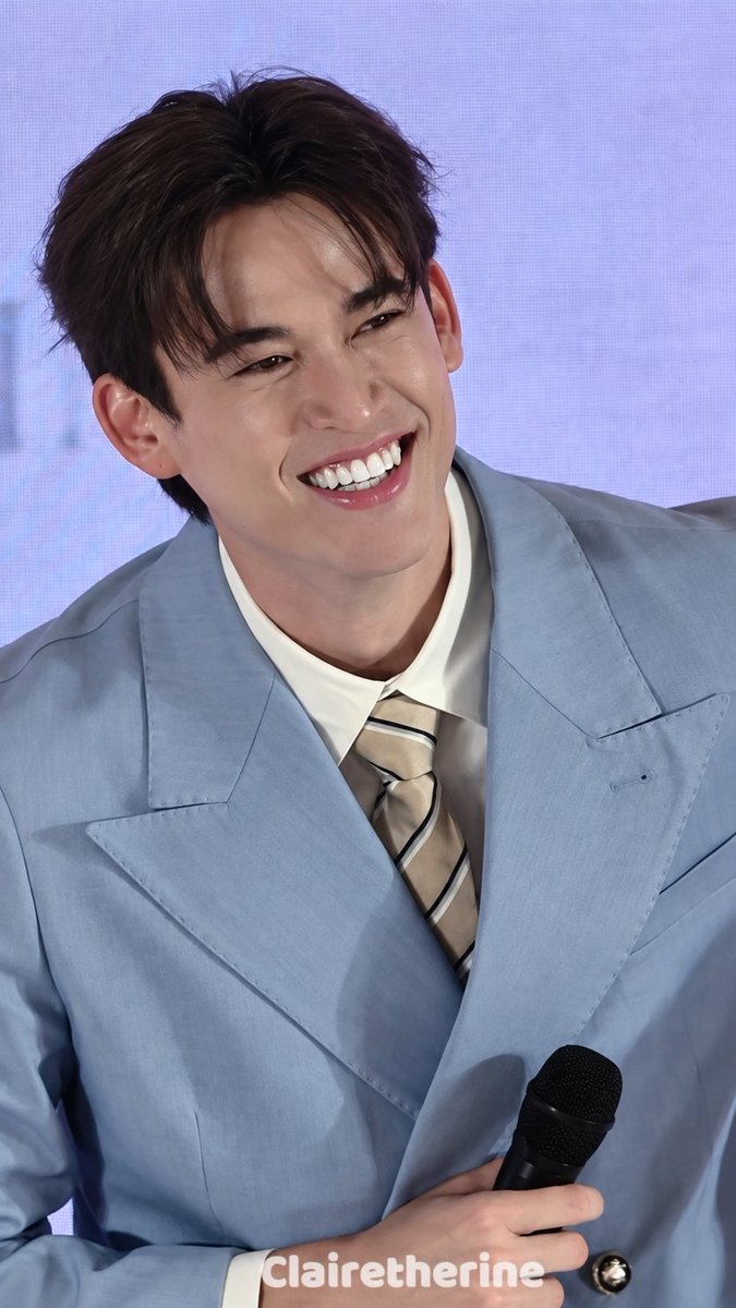 clairetherine's tweet photo. กวินก็ตัวแค่นี้ 🫰 ให้ไม่เกิน 2 ขวบ อย่างมากก็ 3 🐧❤

#destinyclinicxJossGawin
#JossGawin https://t.co/4VOTifJ4SZ