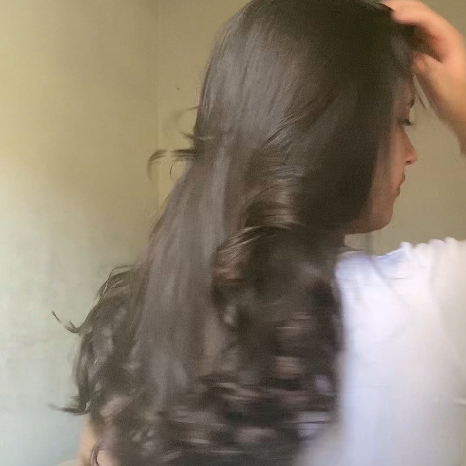 yujieuteamo's tweet photo. icon vs hair https://t.co/brnEI2vWMH