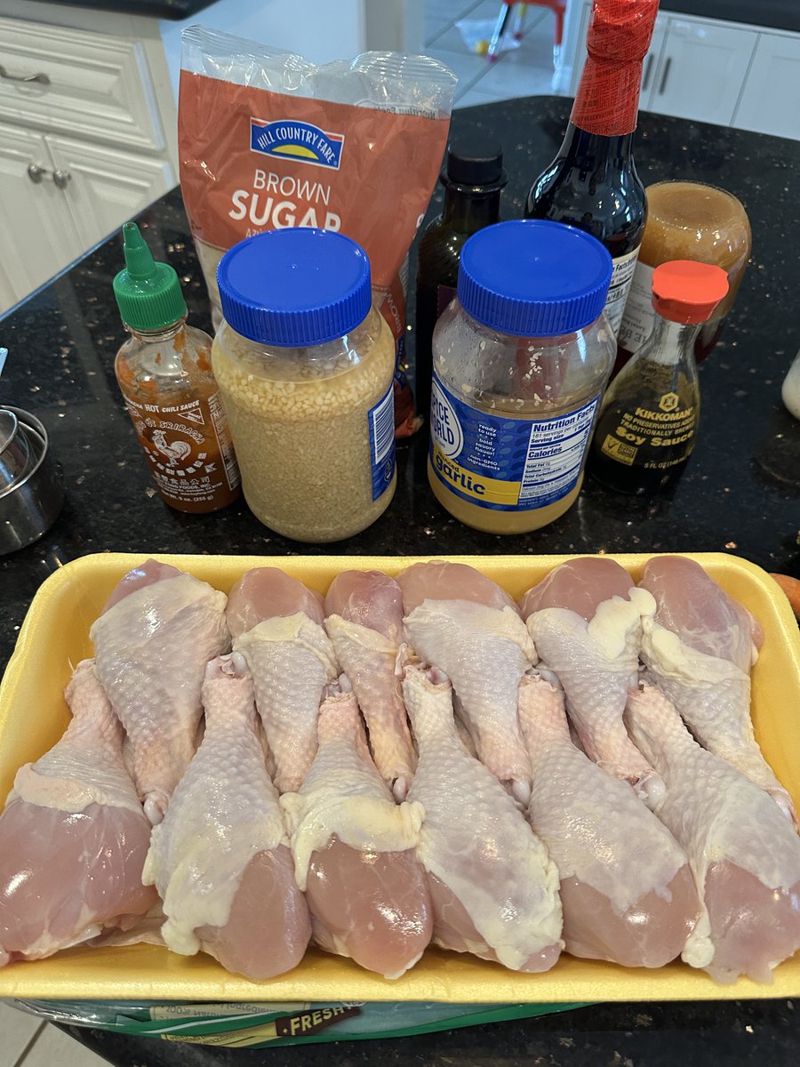 mimisnotebook_'s tweet photo. chicken in the slow cooker tonight https://t.co/QdHeMZSHST