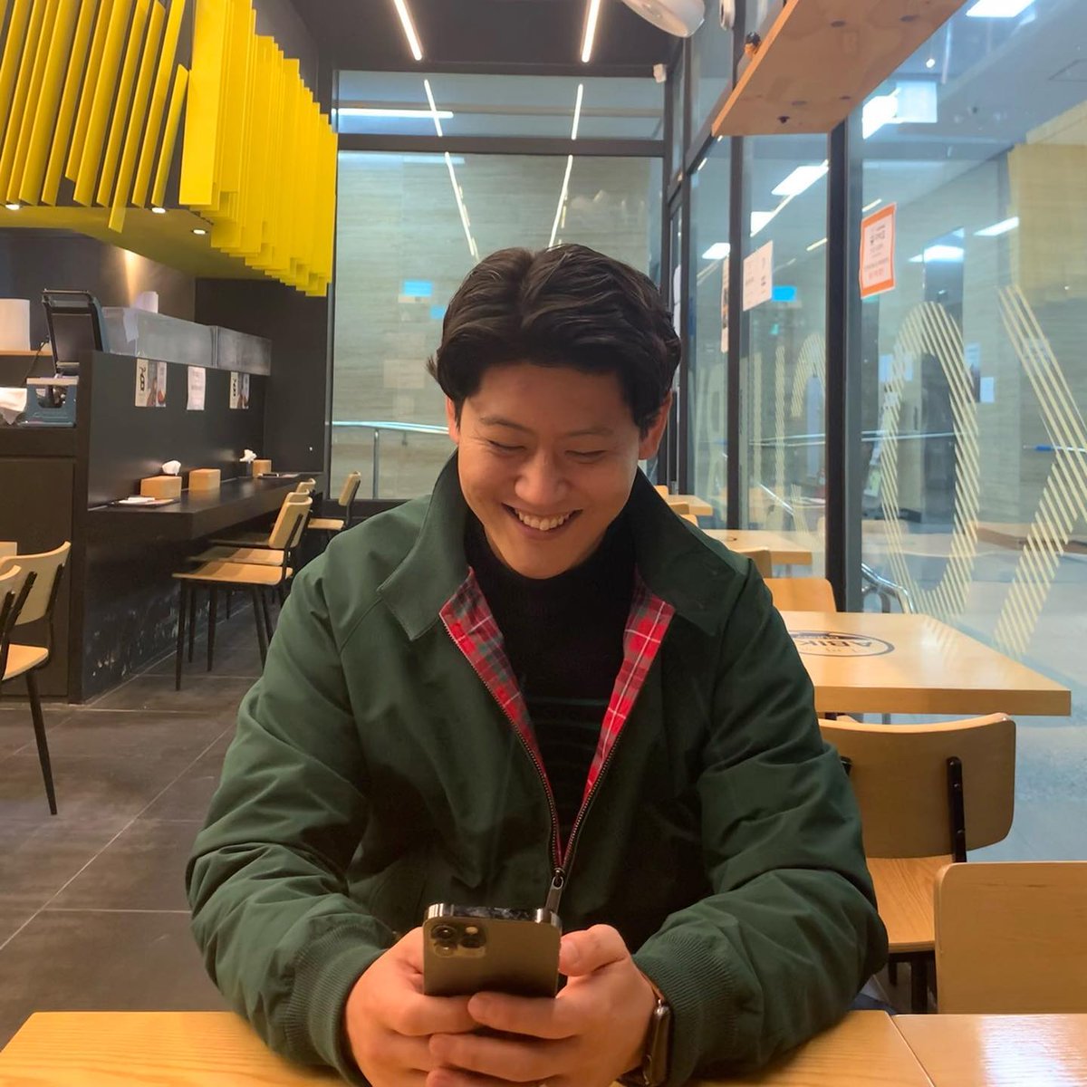 LaciWhittynt's tweet photo. My uniform these days 😂 This jacket is so comfortable 👍. https://t.co/2fjnrQXZmD
