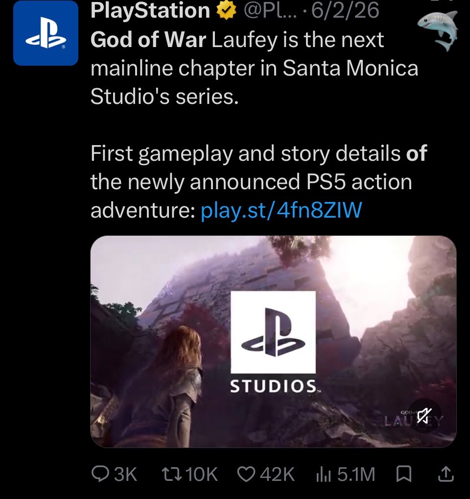 GuardianZombie1's tweet photo. the difference in attention is pretty wild. https://t.co/WRSOfGuAcq
