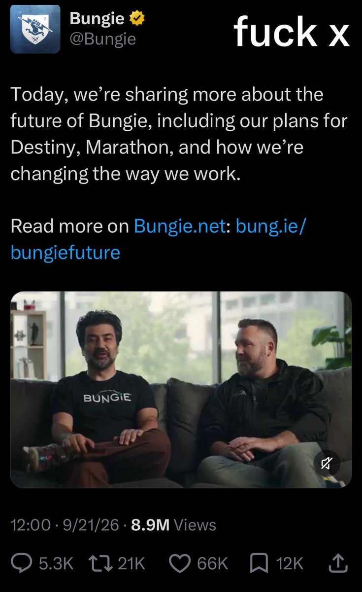 GuardianZombie1's tweet photo. the difference in attention is pretty wild. https://t.co/WRSOfGuAcq