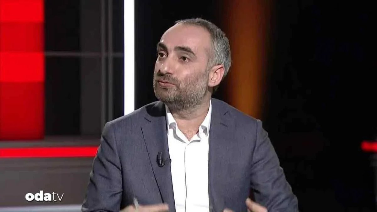 EstrofonHaber's tweet photo. 🔴 SON DAKİKA | Gazeteci İsmail Saymaz’dan dikkat çekici açıklama!

“Fon soruşturmasında tutuklu Muhammed Yarız'ın 25 Mayıs 2026’da 14.5 milyon dolar gönderdiği tespit edilen Selim Dağbaşı ile 4 Eylül 2026’da iki işlemde 970 milyon 360 bin TL gönderdiği Hamza Kablan gözaltına alındı.”
