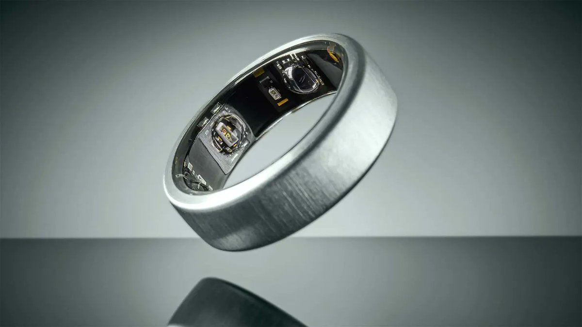 JoePompliano's tweet photo. I read through Oura's IPO filing, and the business has strong momentum:

• $1.215 billion in revenue (+74%)
• 5 million active paid members
• 85% of members stay 12+ months
• Members wear the ring for 23/hrs day

But there are also some risks.

READ: https://t.co/iuRmb731V4 https://t.co/67lBxR5qUa