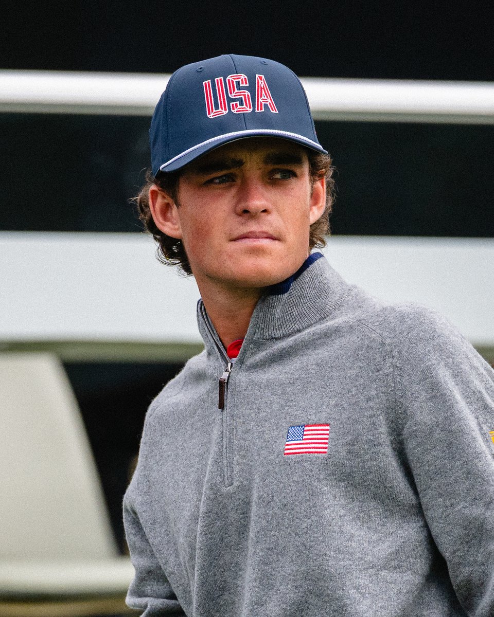 PresidentsCup's tweet photo. The U.S. Team has arrived at Medinah Country Club.

#PresidentsCup | #USTeam https://t.co/fh84phSFOU