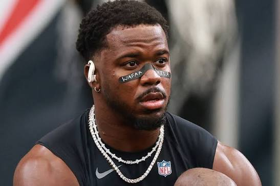 arianajasmine__'s tweet photo. NFL linebacker Azeez Al-Shaair was fined $11,941 for writing "Hind Rajab" on his eye black, but that didn't stop him... he came back to the game on Sunday and wrote "Wafaa Aqila" on his eye black, which is the girl's name who was killed with her father earlier this month in an Israeli airstrike