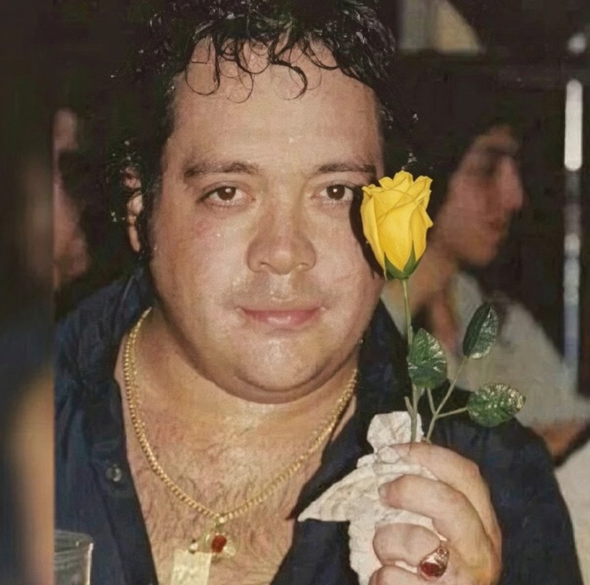 fspano1987's tweet photo. esto y un blister de loratadina (? https://t.co/l7ErwwAPv9