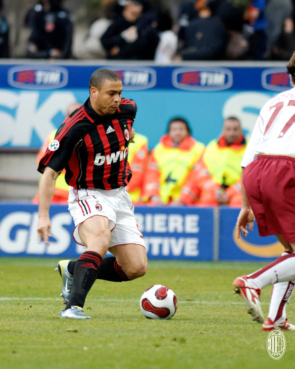 acmilan's tweet photo. Forever O Fenômeno 🎂🇧🇷 https://t.co/lPTo1F3736