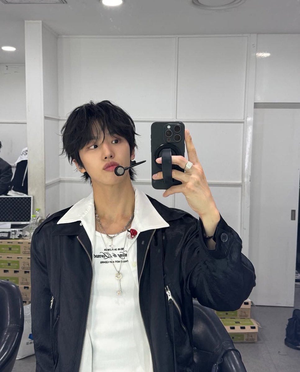 HongSeokEgypt's tweet photo. 26.09.21←[🐥✨]
[#HONGSEOK]

تحديث هونغسوك عبر حسابه الشخصي على الانستجرام:

#홍석 #HONGSEOK #펜타곤 #PENTAGON #앤드마크 #ANDMARQ 
_🌸 https://t.co/4OpbrdFC4S