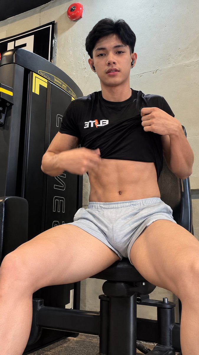 masayoshiga's tweet photo. stay focus https://t.co/jWlz1a2XA1