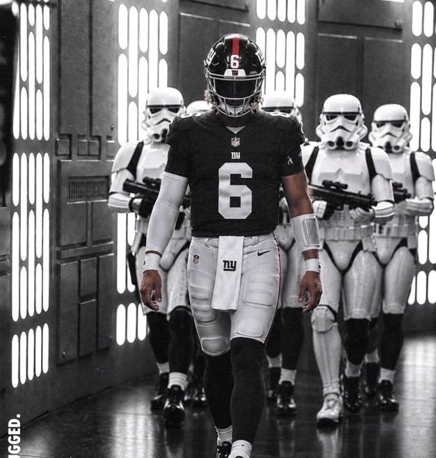 keithtalks_'s tweet photo. Monday Night Football:

Giants +7 (got it last night, still like it at +6.5)

Jaxson Dart is ready for battle https://t.co/lPRlDp9KUP
