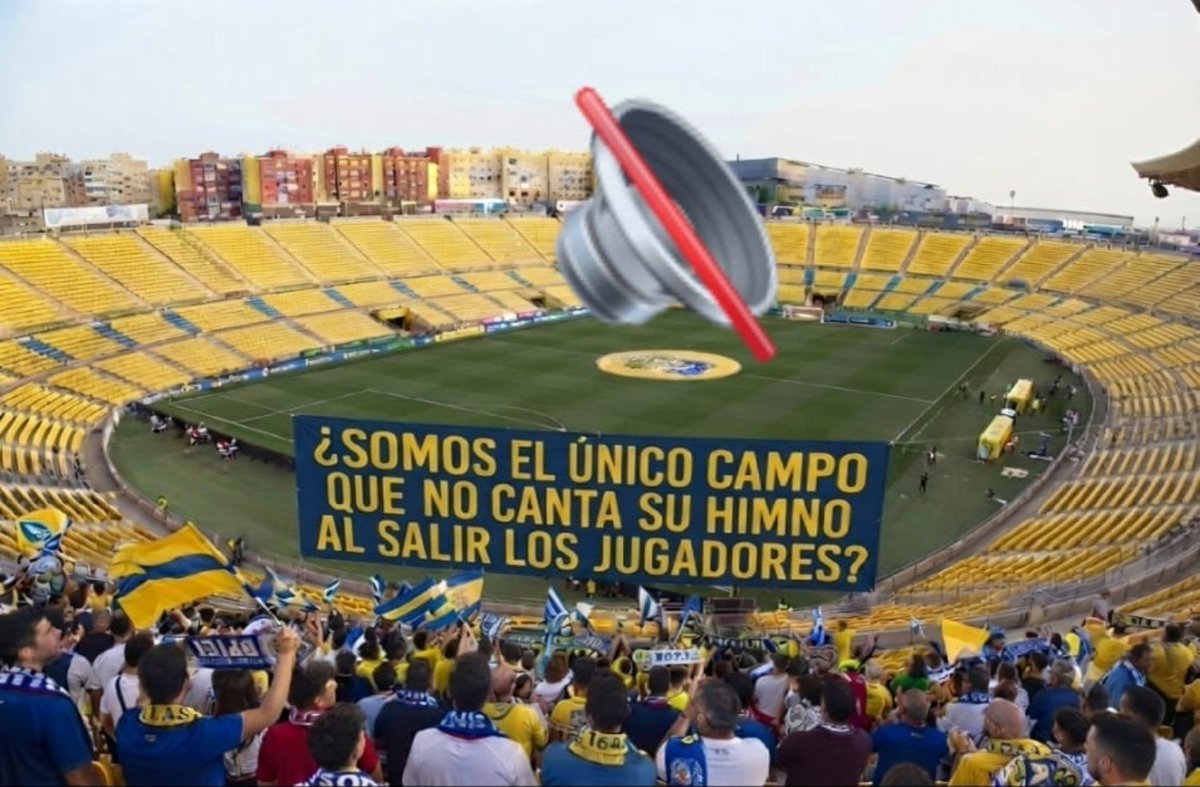 LevantarLaCurva's tweet photo. @Valores1949UDLP Si la mitad de las críticas que recibe este equipo -no va por ti- fueran animación como pasa en otros campos, la historia sería otra.

No defendemos el Gran Canaria.

(Ayer algo mejor)

Demasiado silencio.

Transmitimos cero. 

Jugamos fuera todos los partidos.

CRITIQUEN ESO https://t.co/gDUCUAB6t5