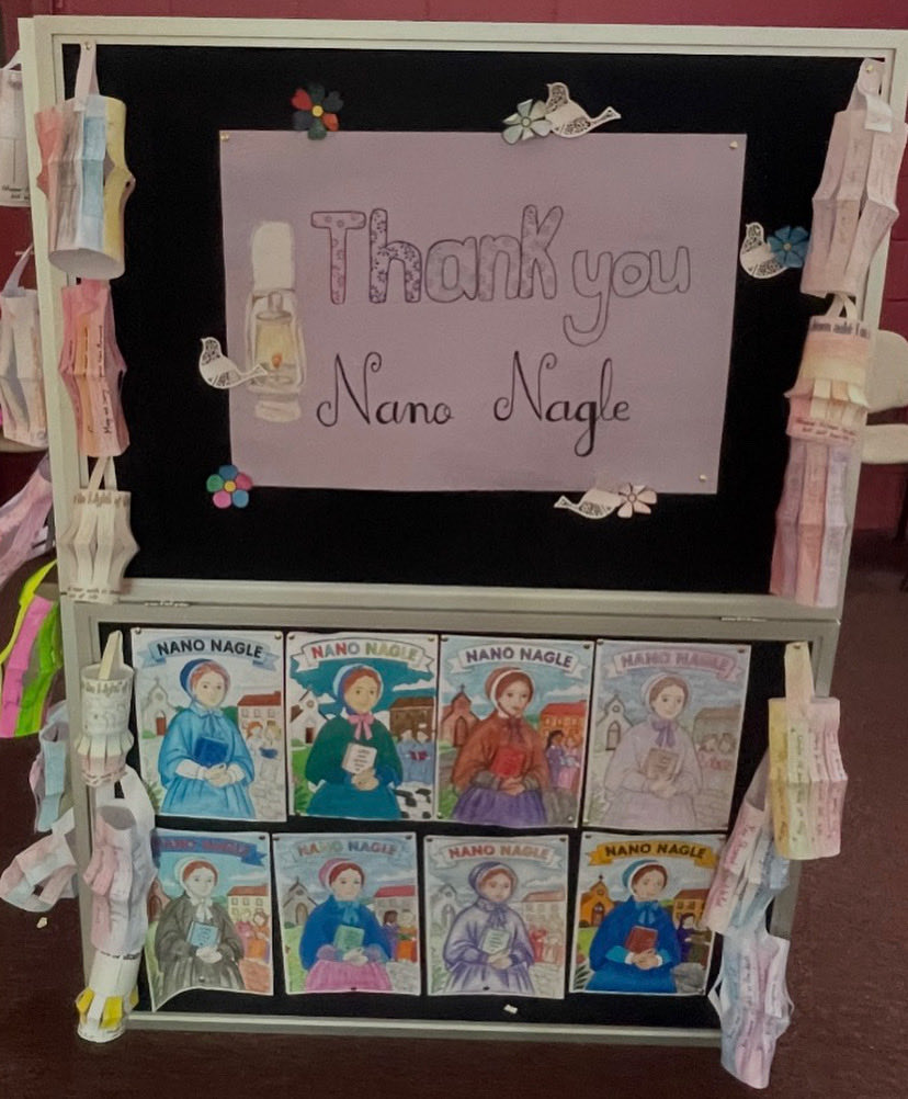 Pres_Carlow's tweet photo. First Year Religion students with Mr Higgins are busy preparing for #opennight. Our @Pres_Carlow Open Night takes place tomorrow. @CeistTrust #nanonagle @NanoNaglePlace @PresSisNE https://t.co/lGpOldQ8E6