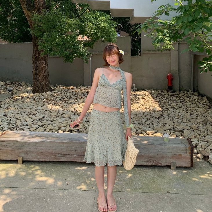 tawanwon's tweet photo. ✨เสื้อสายเดี่ยว แถมผ้าพันคอฟรี+กระโปรงยาวปานกลาง มีซับใน คอวีลายจุด ผ้าชีฟอง เอวสูง ทรงเข้ารูป ชุดเซ็ตผู้หญิง
พิกัด📌https://t.co/6FAd0DI4GZ

#สายเดี่ยว https://t.co/Zivvf7PU2d